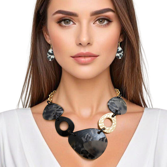 Necklace Leopard Black Marbled Acrylic Link Set - Premium Wholesale Jewelry from Pinktown - Just $25! Shop now at chiquestyles