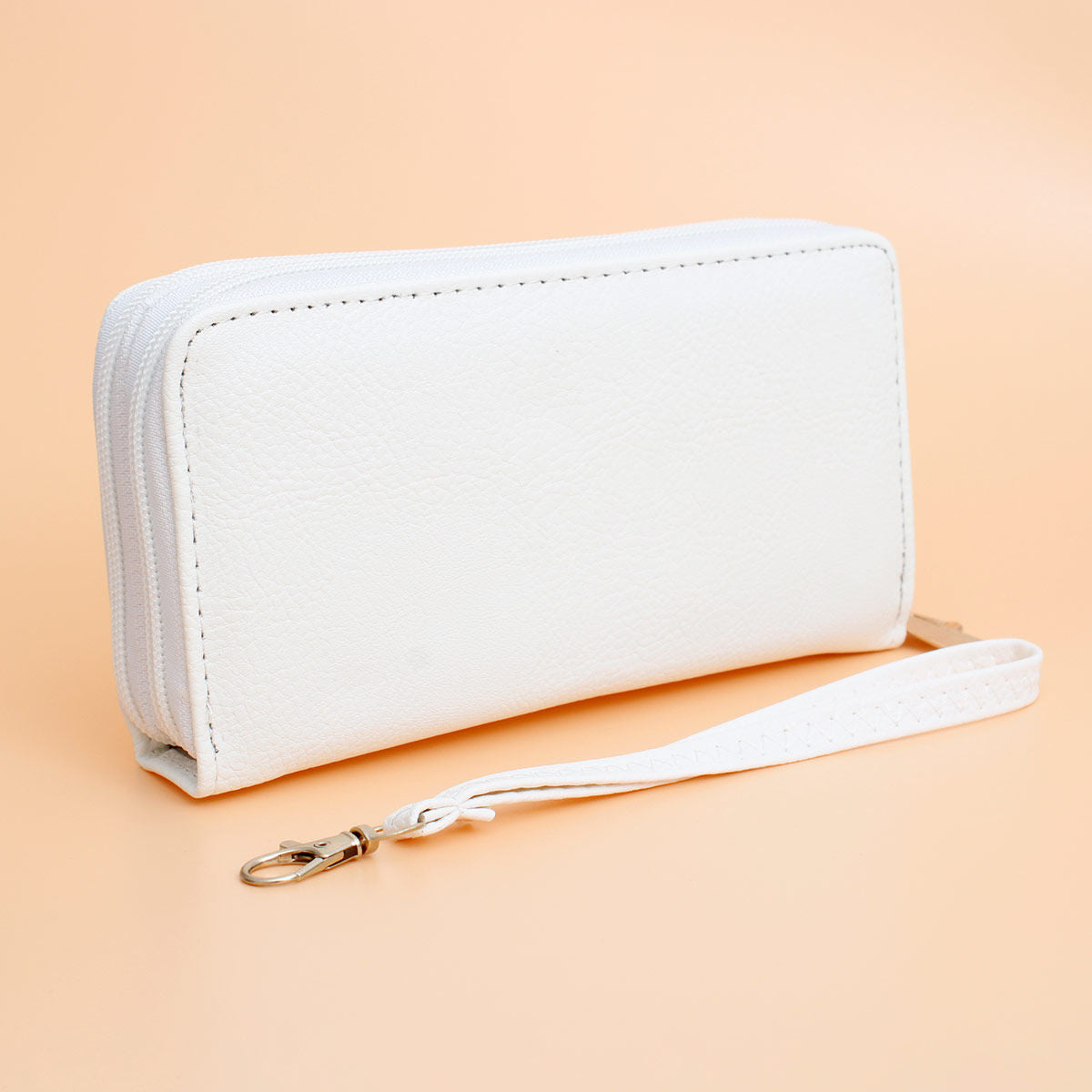 Zipper Wallet White Soft Grain for Women - Premium Wholesale Fashion Accessories from Pinktown - Just $10! Shop now at chiquestyles