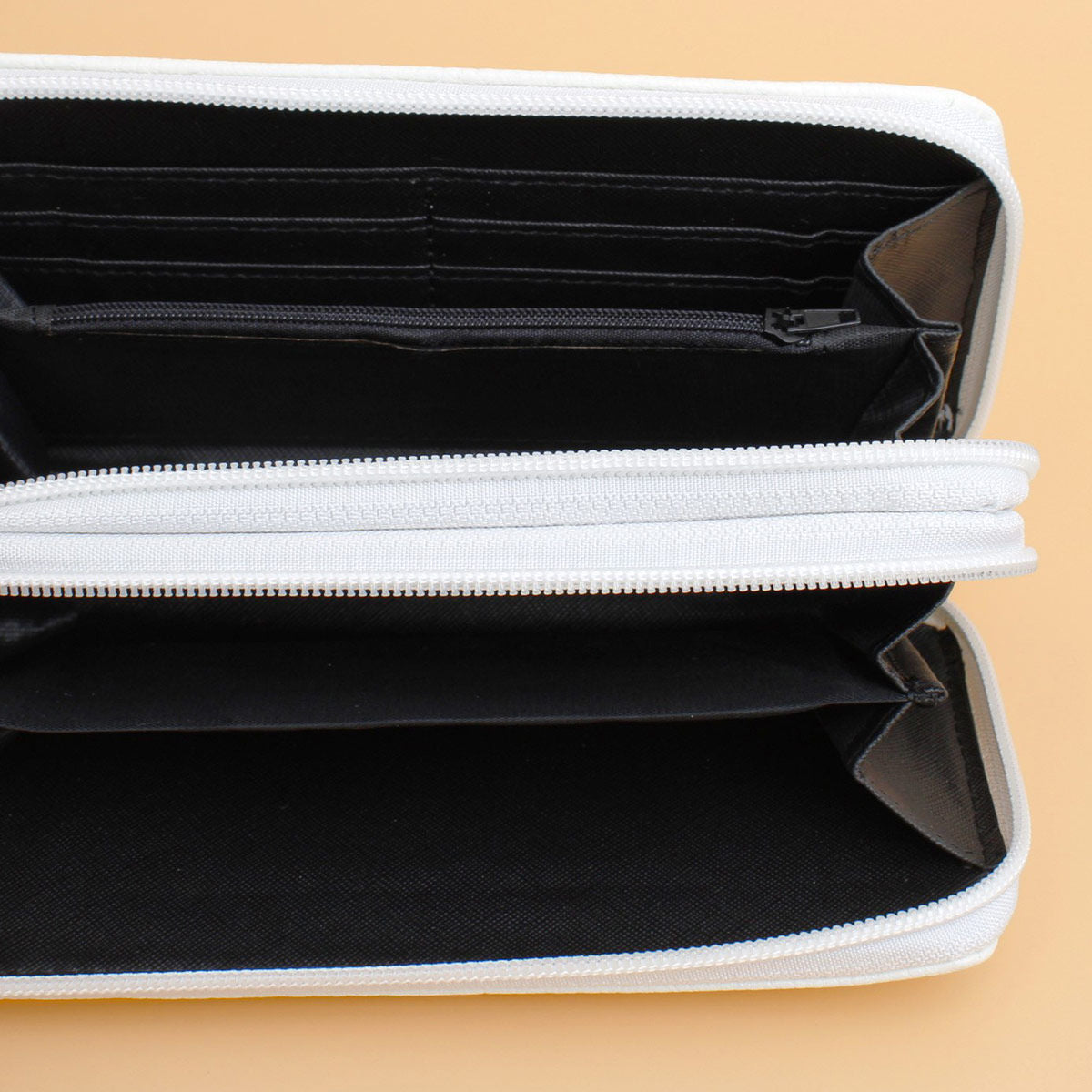 Zipper Wallet White Soft Grain for Women - Premium Wholesale Fashion Accessories from Pinktown - Just $10! Shop now at chiquestyles