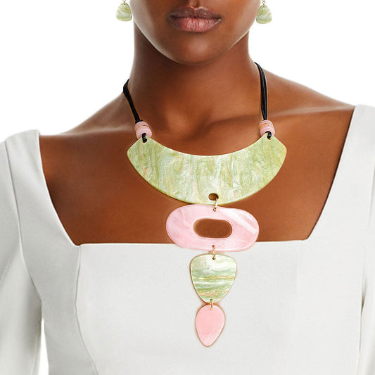 Pink Green Drop Collar Necklace|20 inches - Premium Wholesale Jewelry from Pinktown - Just $23! Shop now at chiquestyles