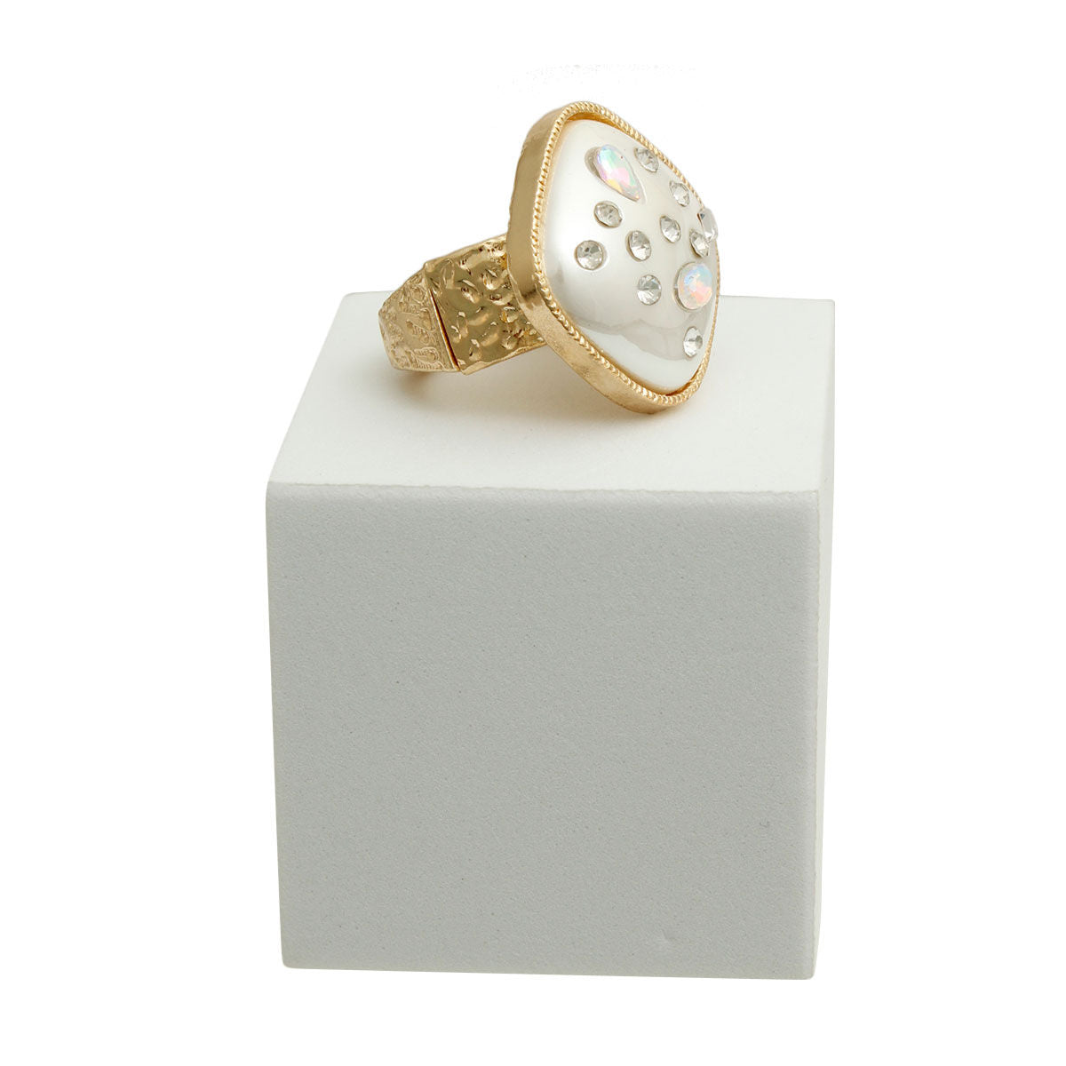 Gold Cream Pearl Square Ring|Stretch to Fit - Premium Wholesale Jewelry from Pinktown - Just $12! Shop now at chiquestyles