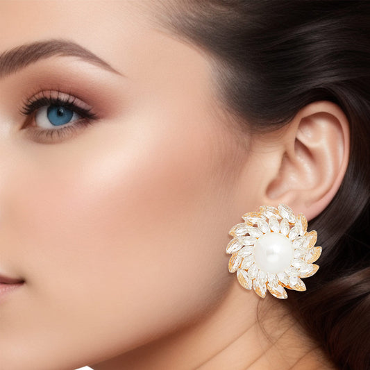 Clip On Small Gold Vintage Pearl Earring for Women - Premium Wholesale Jewelry from Pinktown - Just $10! Shop now at chiquestyles