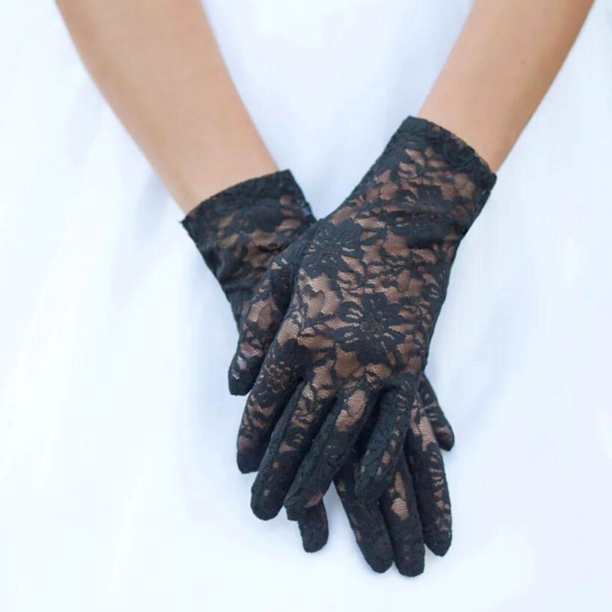 Black Short Lace Gloves|8.5 inches - Premium Wholesale Fashion Accessories from Pinktown - Just $8! Shop now at chiquestyles