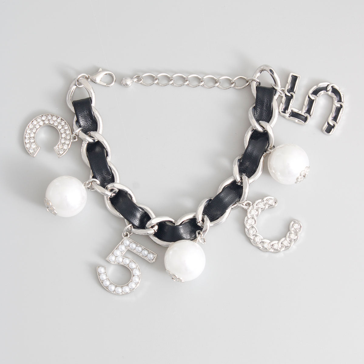 Black Silver Chain Pearl Bracelet|8 inches - Premium Wholesale Jewelry from Pinktown - Just $16! Shop now at chiquestyles