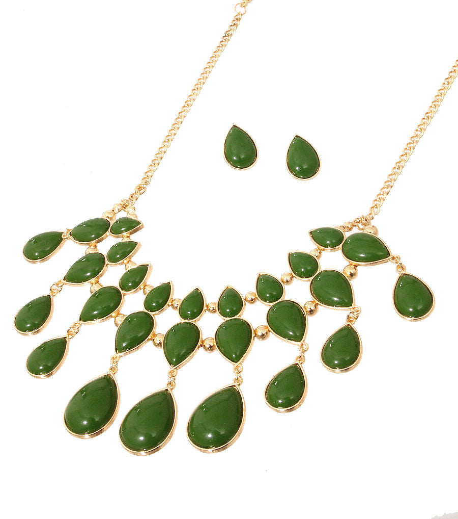 Green Beads Necklace Set|18 inches - Premium Wholesale Jewelry from Pinktown - Just $14! Shop now at chiquestyles