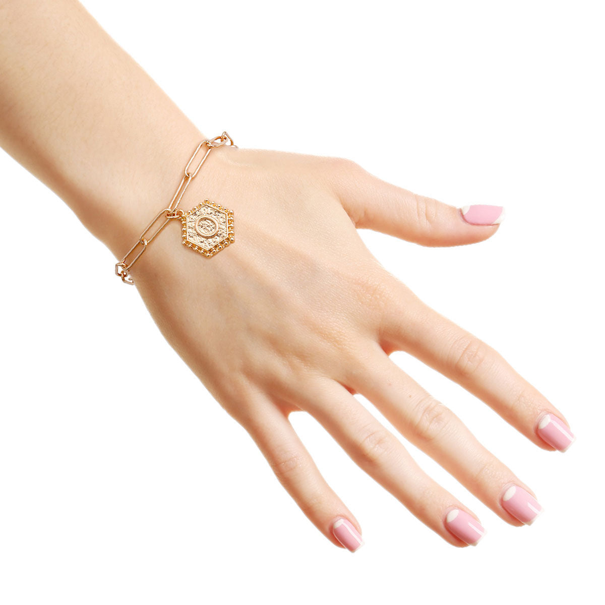 O Hexagon Initial Charm Bracelet|8 inches - Premium Wholesale Jewelry from Pinktown - Just $8! Shop now at chiquestyles