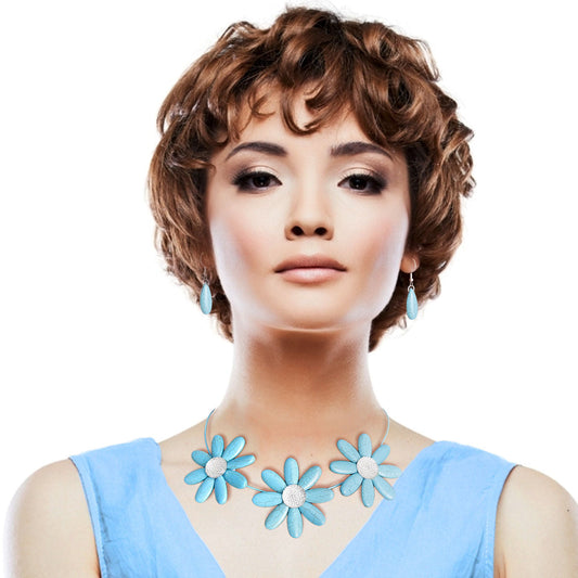 Turquoise Triple Flower Wire Collar|17 inches - Premium Wholesale Jewelry from Pinktown - Just $12! Shop now at chiquestyles